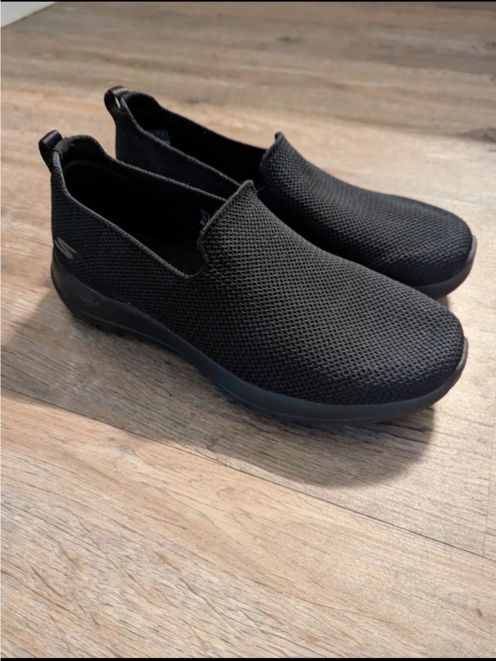 Skechers Woman’s Black Slip-On Knit Casual Shoes 8.5